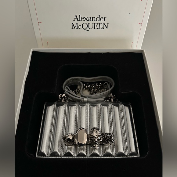 ALEXANDER MCQUEEN Skull Bag - Picture 3 of 15